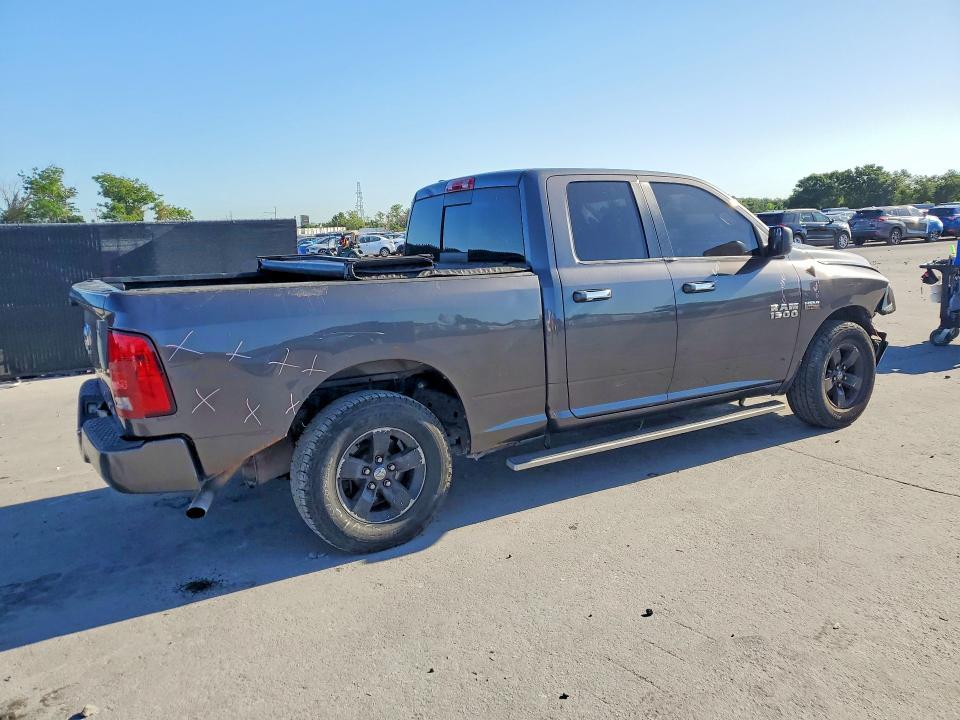 2015 Dodge RAM 1500 SLT