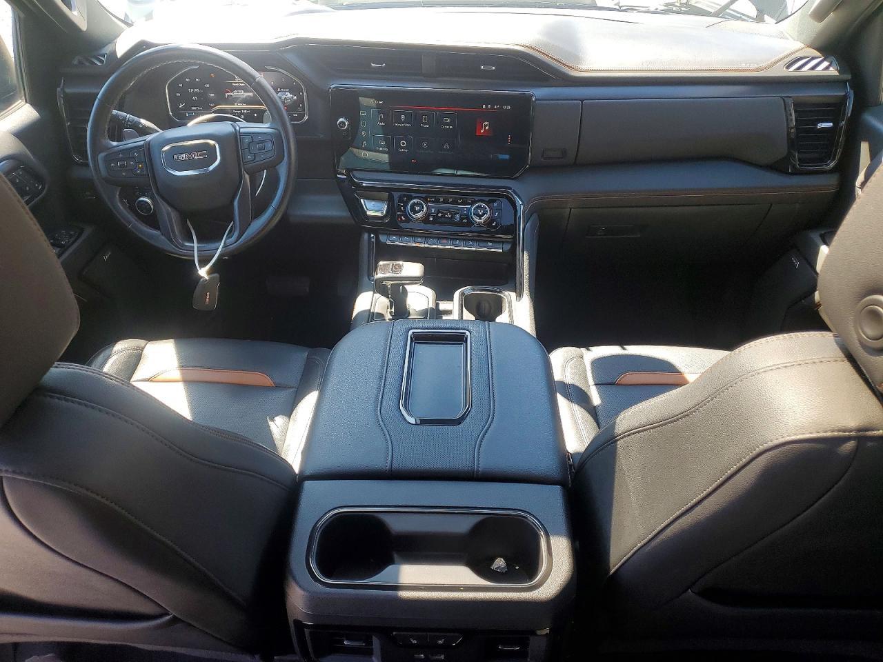 2022 GMC Sierra K1500 AT4