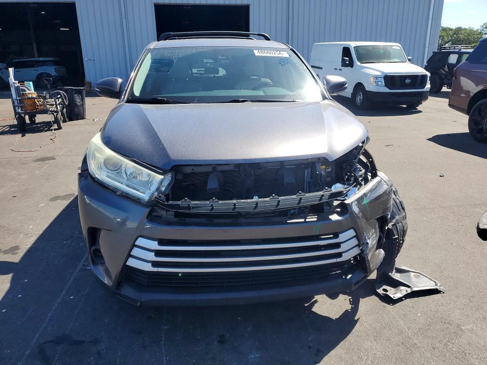 2018 Toyota Highlander le