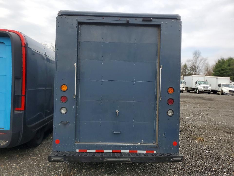 2021 Freightliner MT45G Chassis Delivery Truck