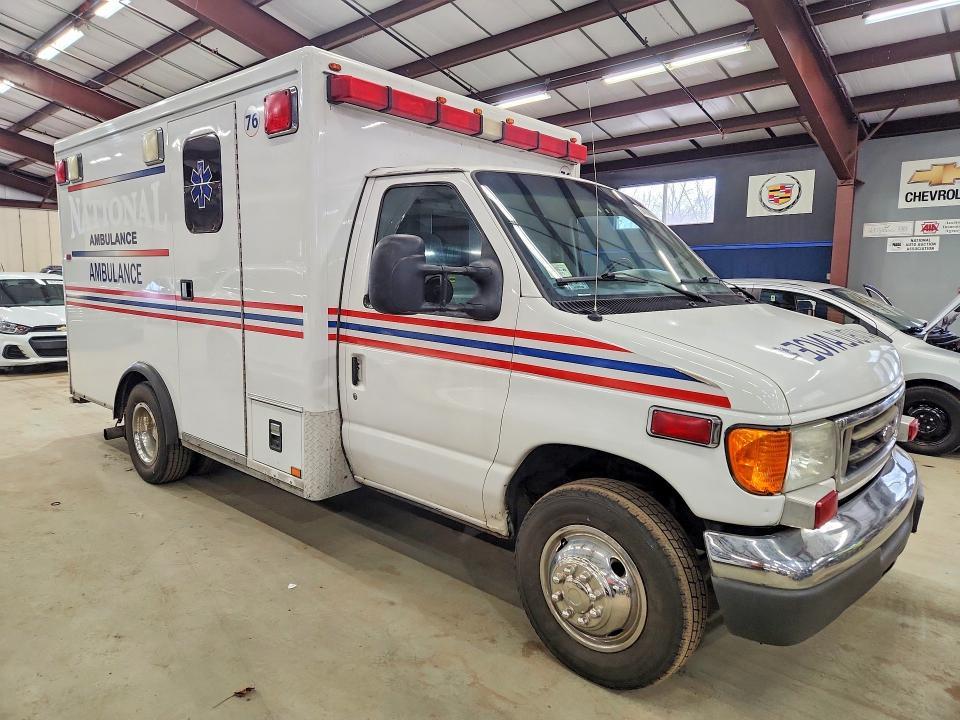 2006 Ford Econoline E350 Super Duty Cutaway Van