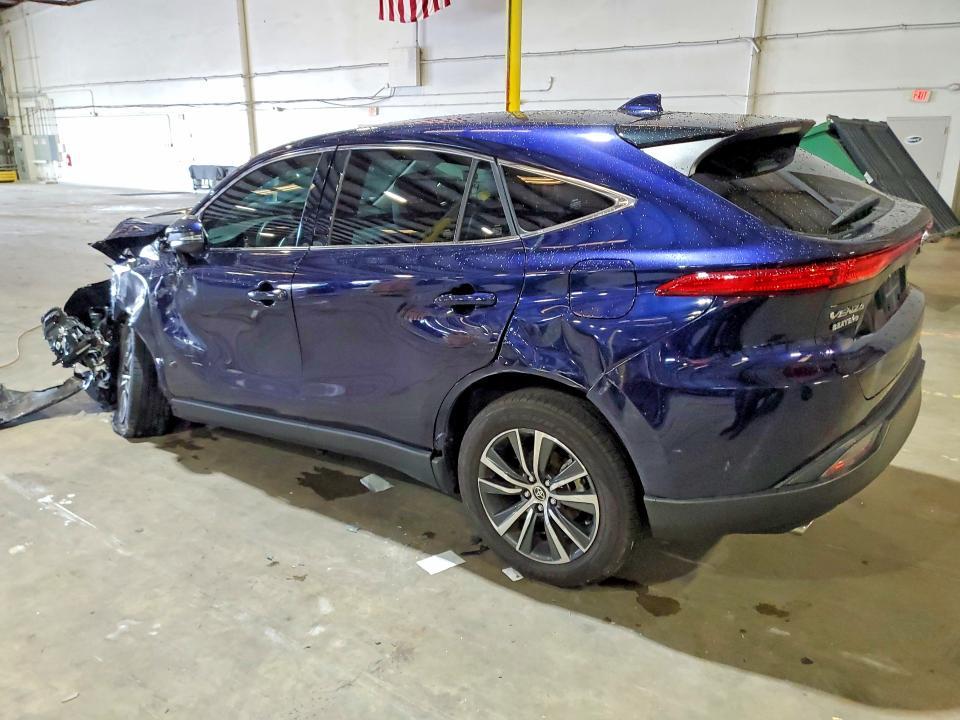 2022 Toyota Venza le