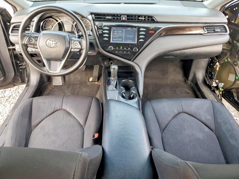 2019 Toyota Camry le