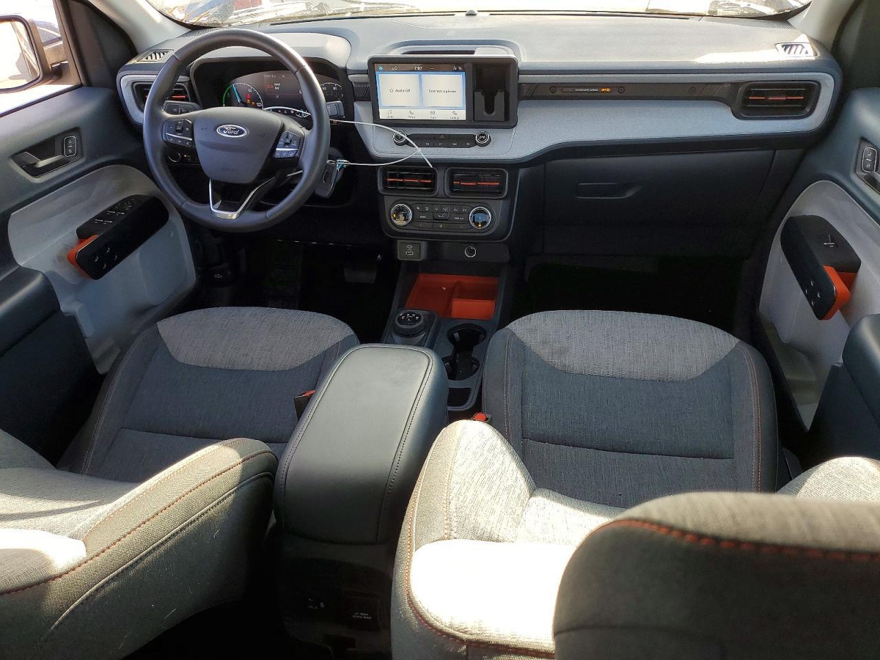 2023 Ford Maverick XL