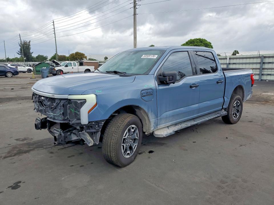 2023 Ford F150 Lightning XLT