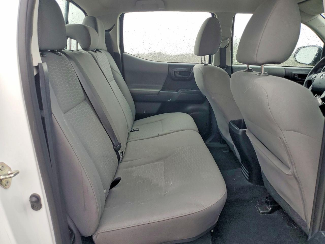 2018 Toyota Tacoma SR V6