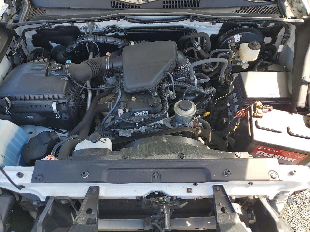 2019 Toyota Tacoma SR