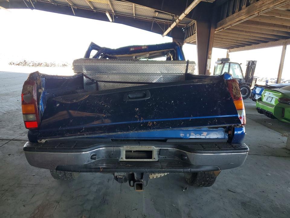 2003 GMC Sierra K2500 Heavy Duty