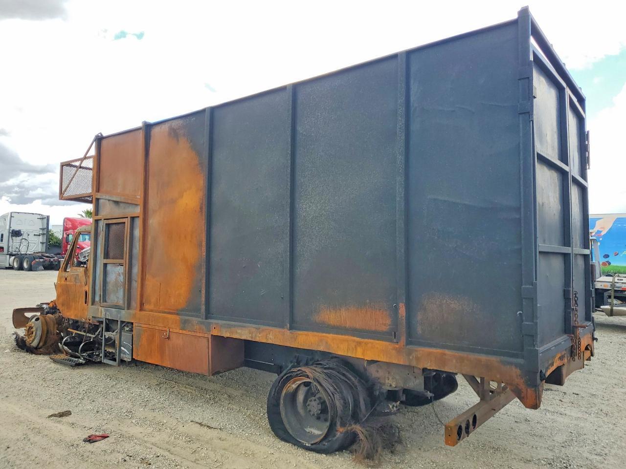 2018 International MA025 BOX Truck