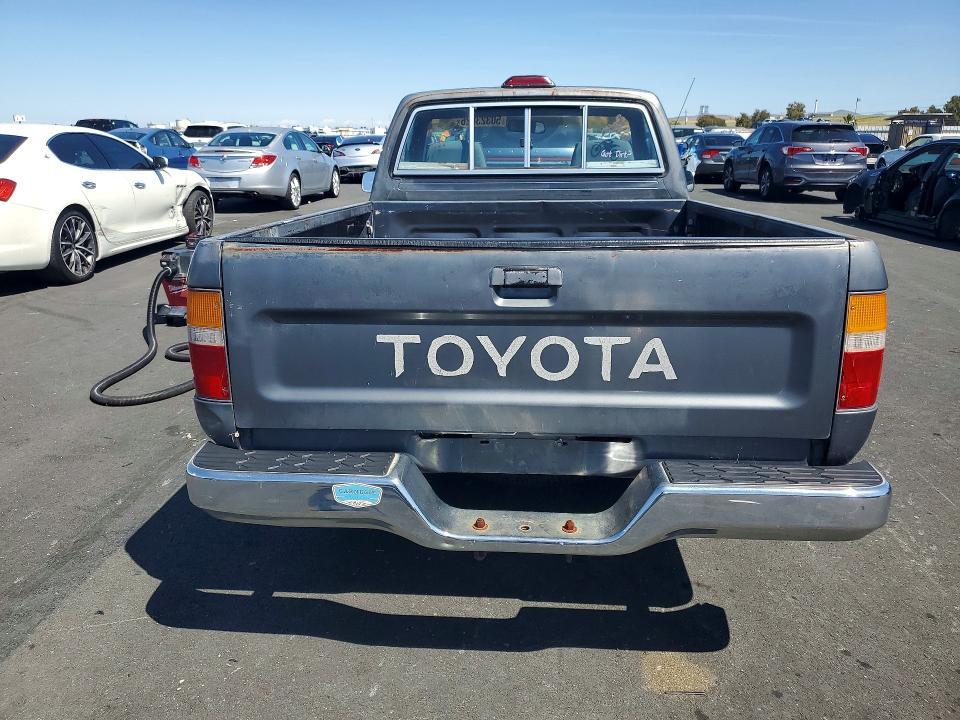 1995 Toyota Pickup DX