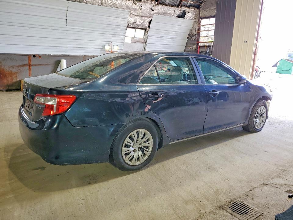 2012 Toyota Camry le
