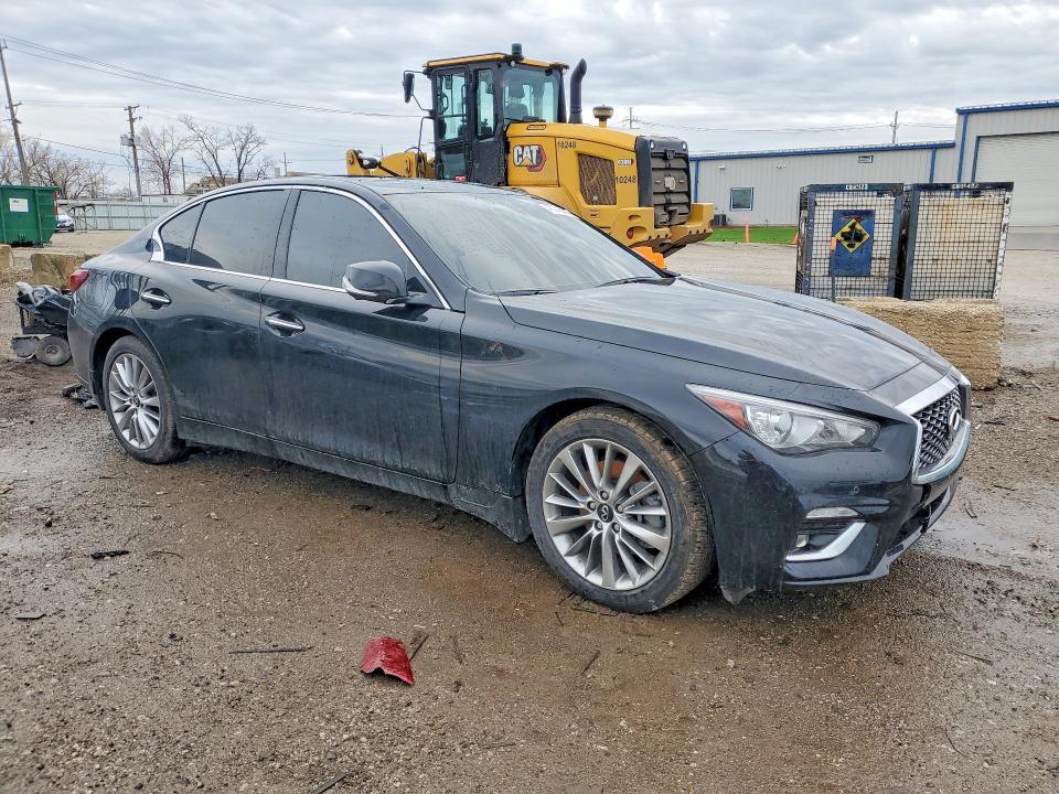 2023 Infiniti Q50 Luxe