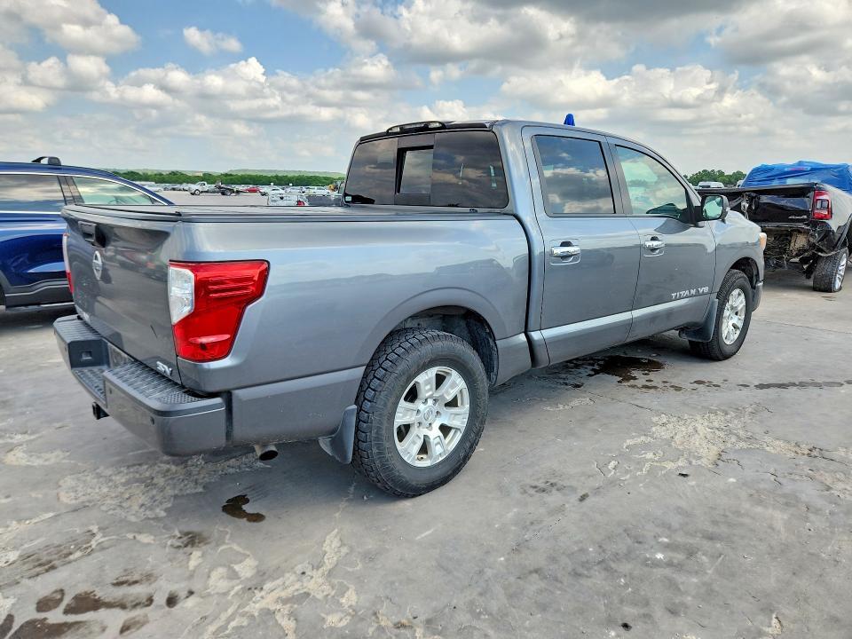 2018 Nissan Titan SV