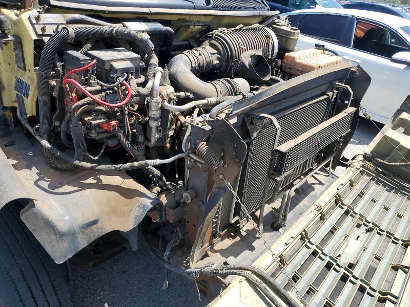 2003 GMC C5500 Chipper Truck