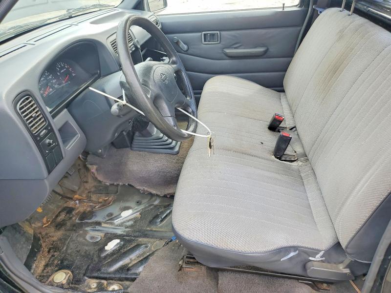 1995 Nissan Truck Base