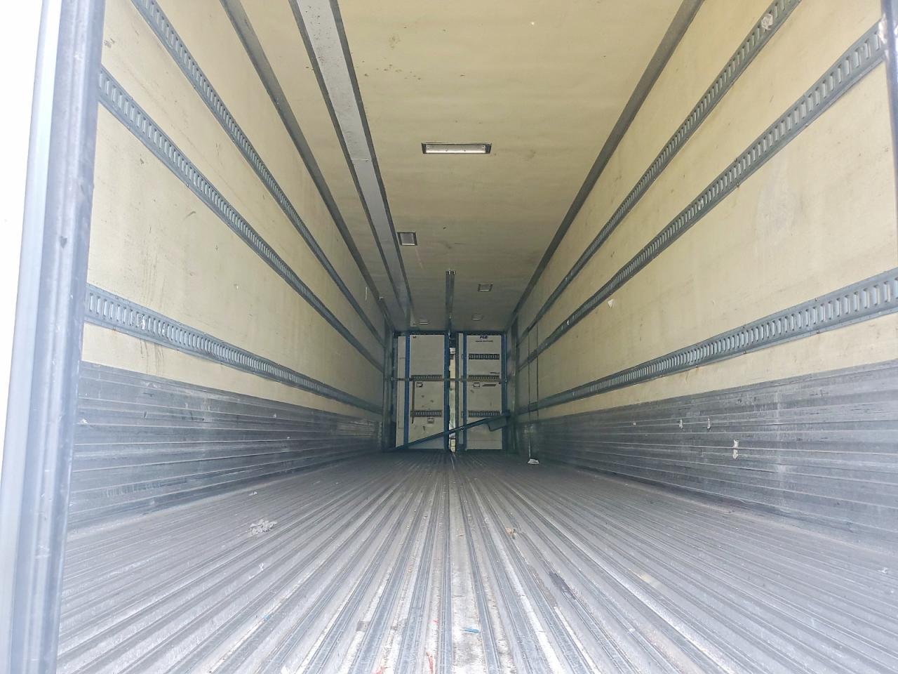 2015 Utility VS2RA DRY Van Trailer