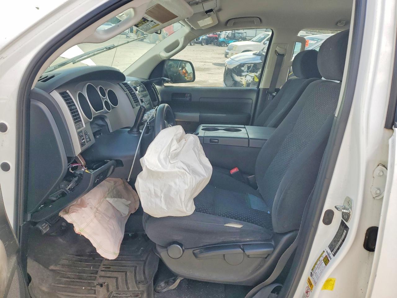 2011 Toyota Tundra Grade