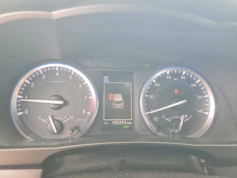 2017 Toyota Highlander se