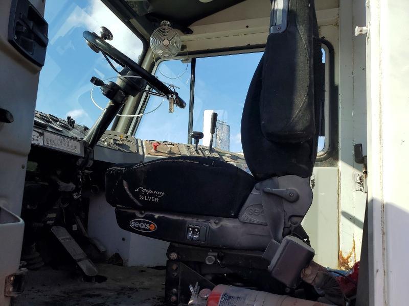 2011 Kalm AR Ottawa 4X2 Yard Truck