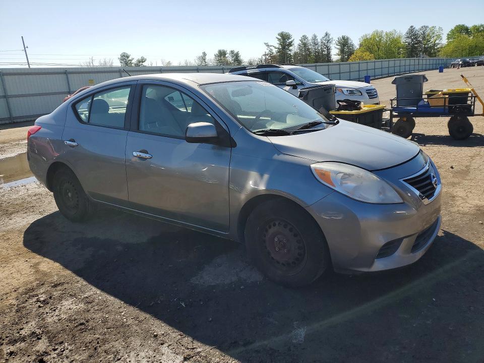 2012 Nissan Versa 1.6 s