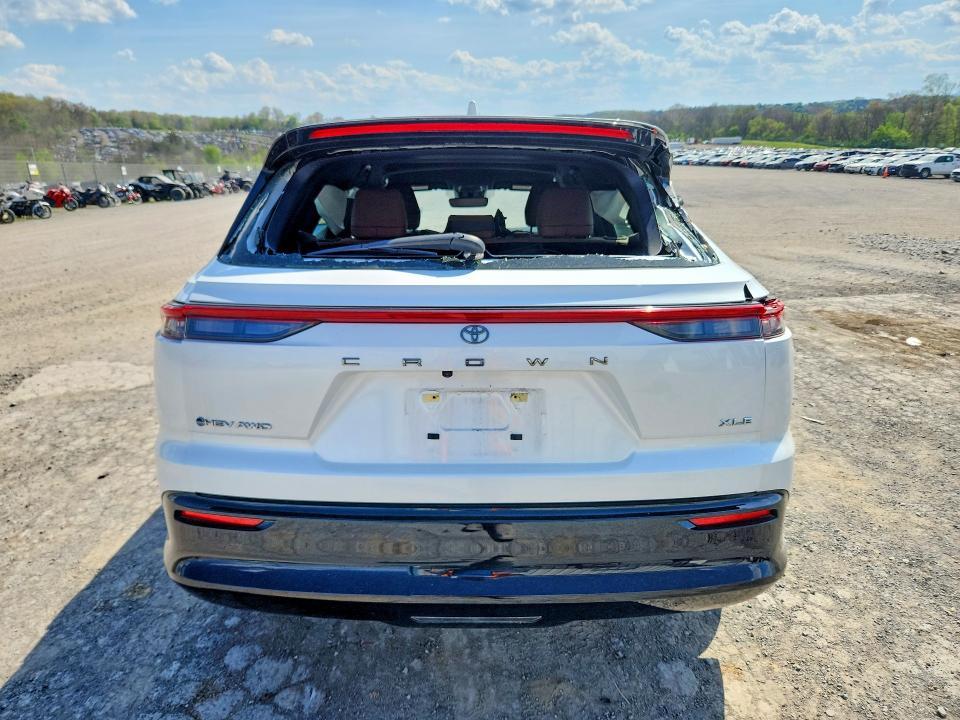 2025 Toyota Crown Signia xle