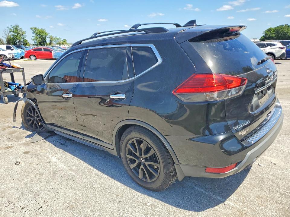 2017 Nissan Rogue sv