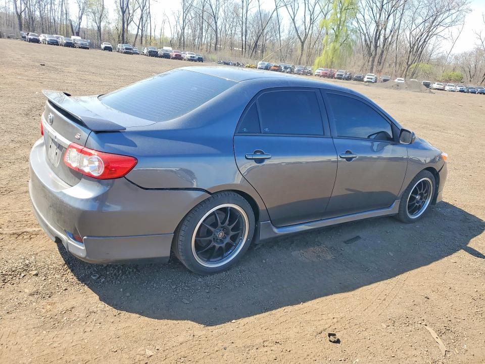 2013 Toyota Corolla s