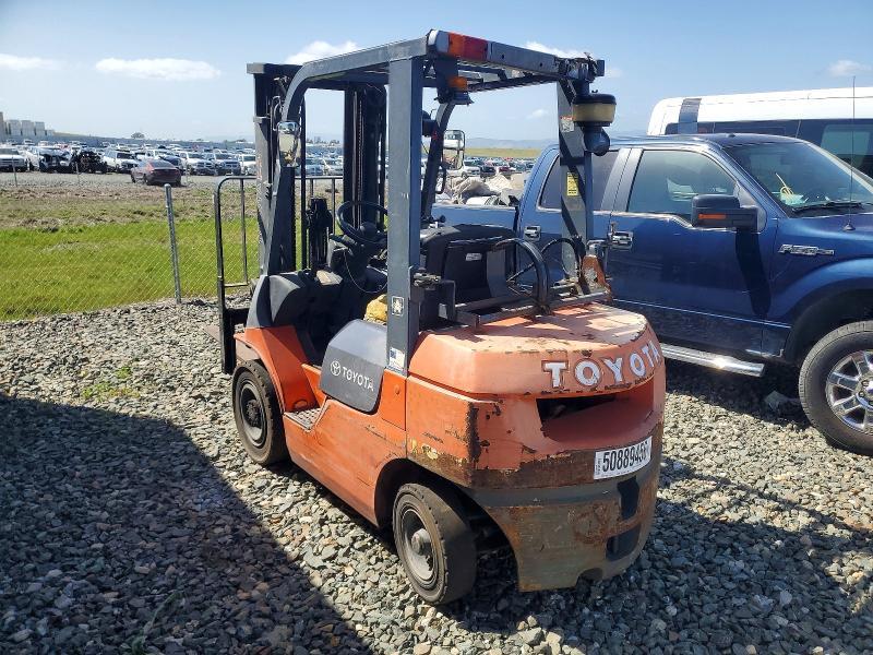 2001 Toyota 7FGU25 Forklift