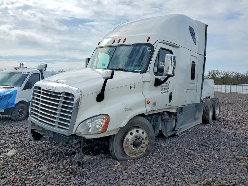 2017 Freigliner 2017 Freightliner Cascadia 1-Semi Truck