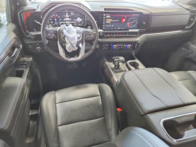 2023 GMC Sierra K1500 SLT