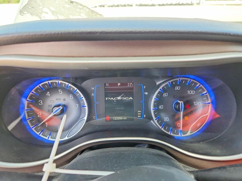 2018 Chrysler Pacifica Touring l