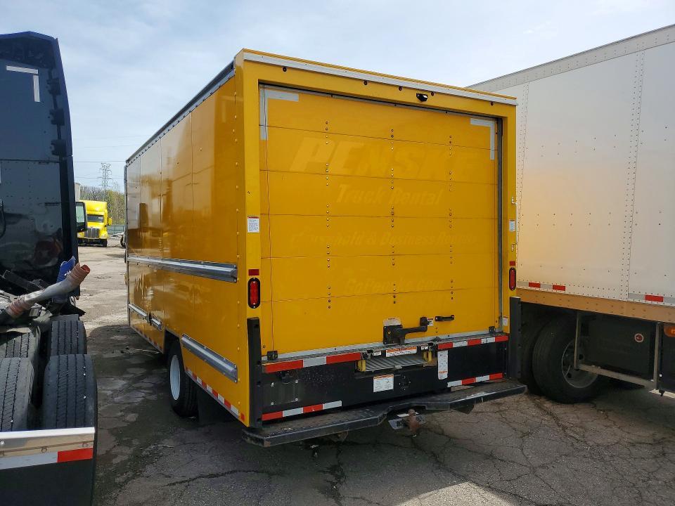 2022 GMC Savana BOX Truck
