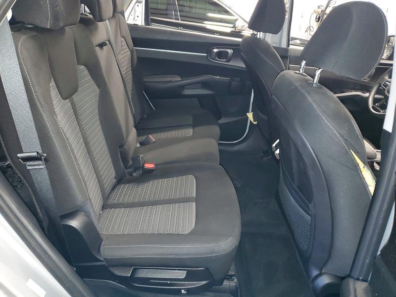 2022 KIA Sorento lx