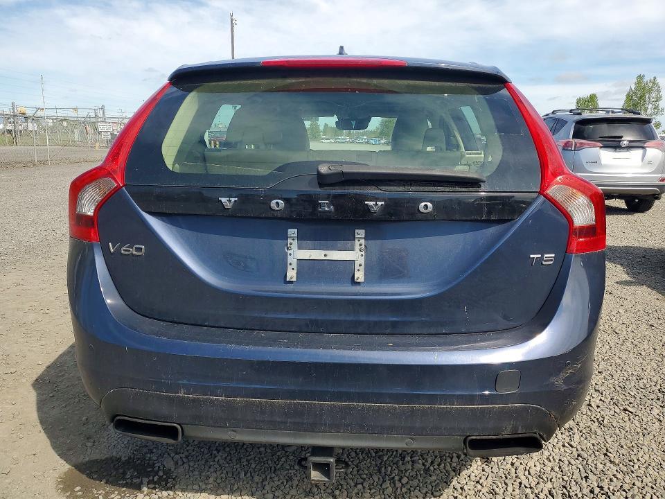 2015 Volvo V60 Premier