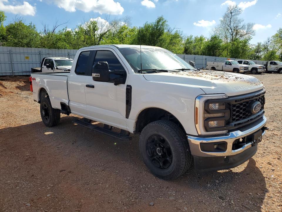 2025 Ford F350 Super Duty