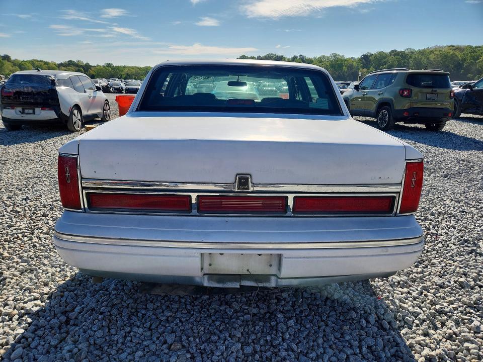1997 Lincoln Town car Signature