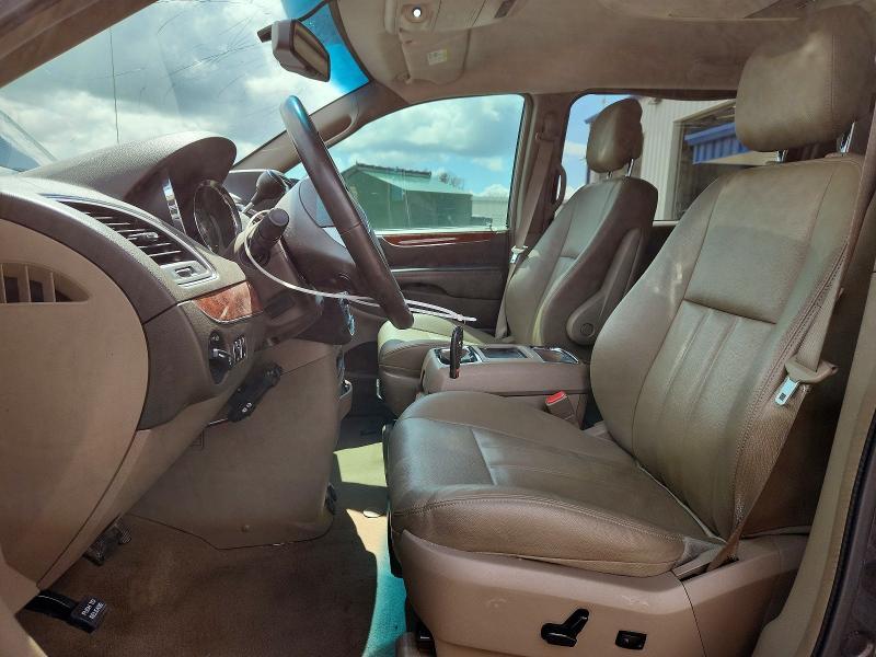 2016 Chrysler Town & Country Touring