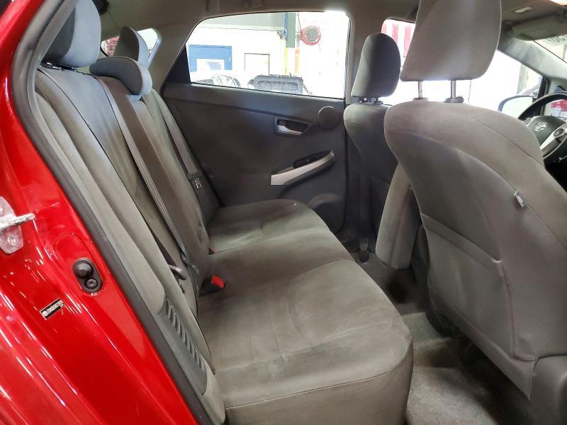 2010 Toyota Prius iii
