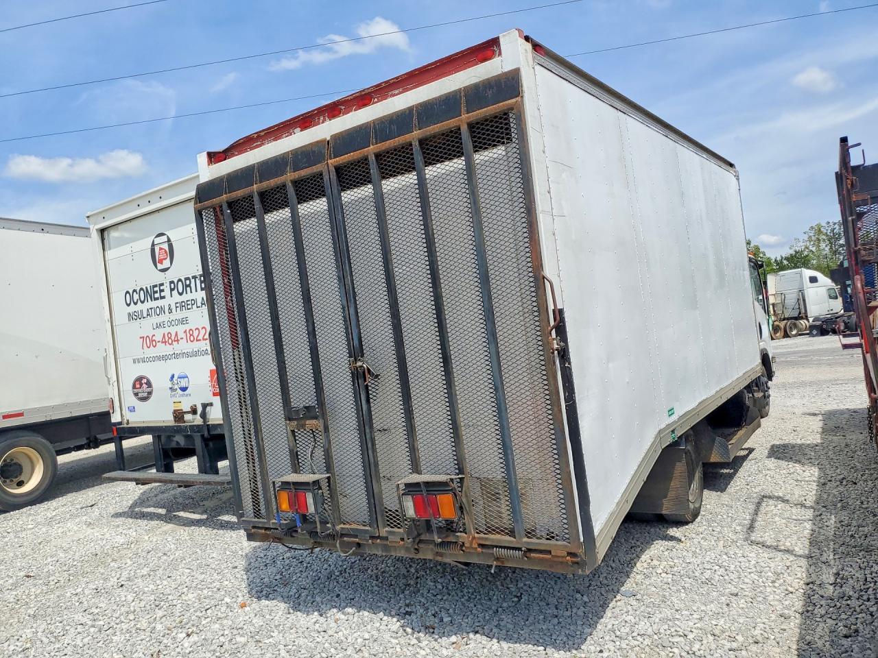 2009 Isuzu NPR BOX Truck