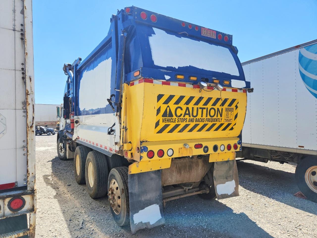 2016 Mack 600 MRU600