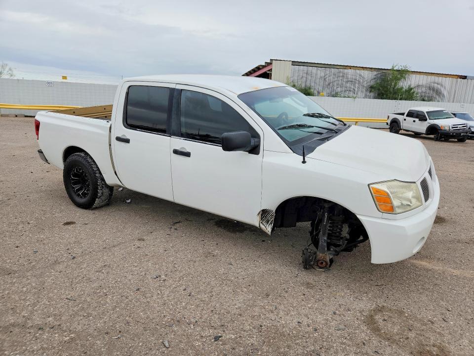 2004 Nissan Titan XE