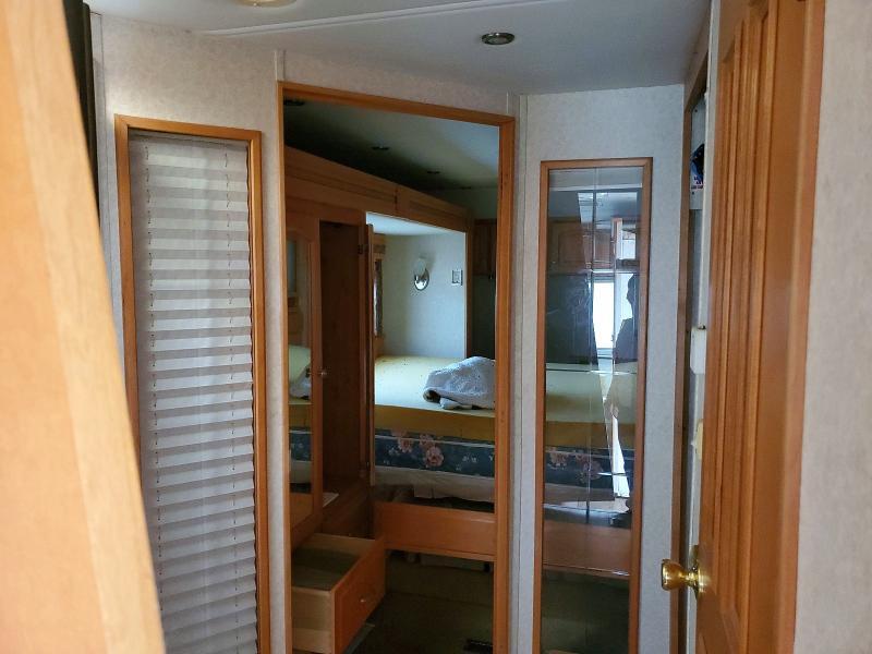 2006 Carriage Camper