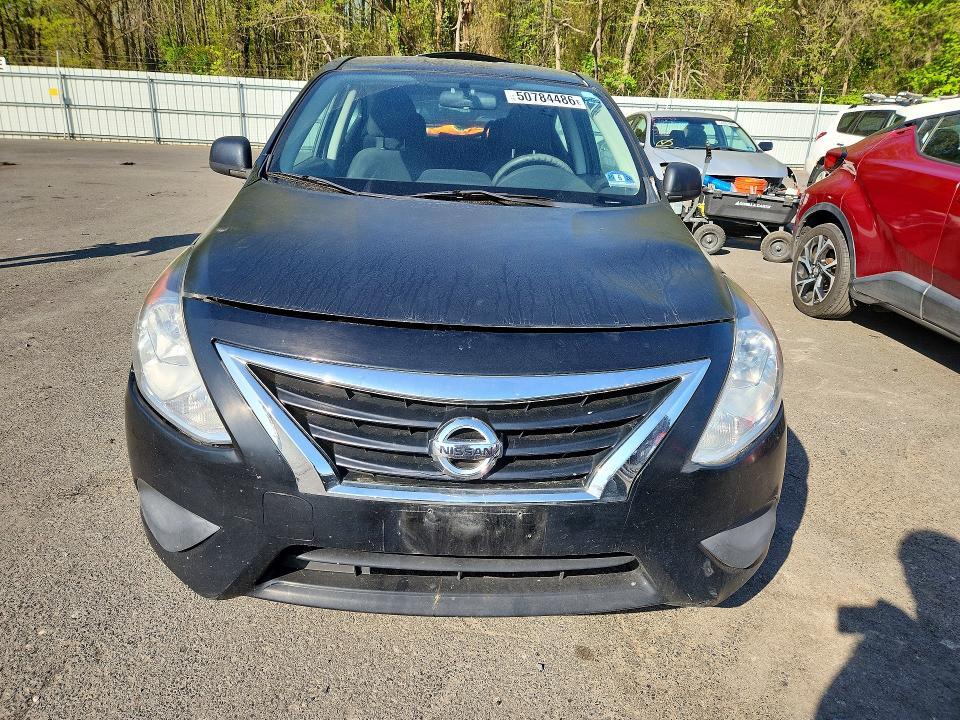 2013 Nissan Versa 1.6 s