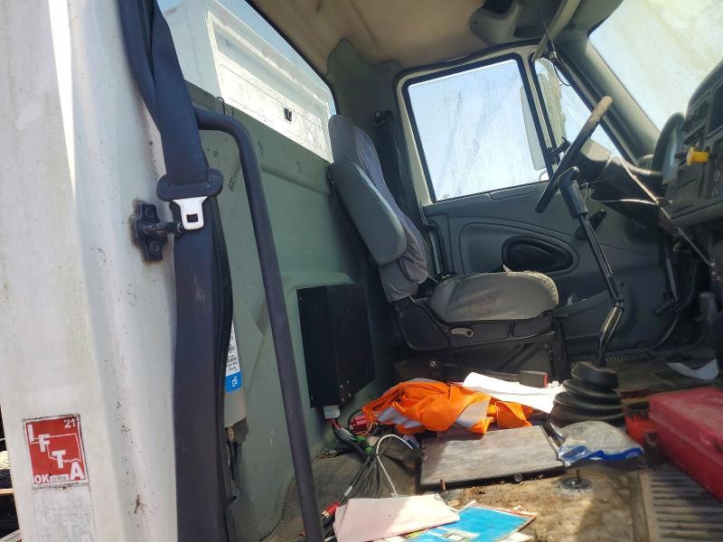 2007 International 4400 Truck Cab AND Chassis