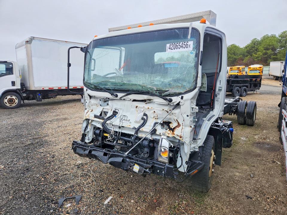2023 Isuzu Nrr Truck cab and Chassis