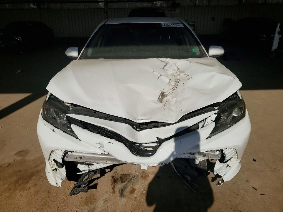 2019 Toyota Camry le