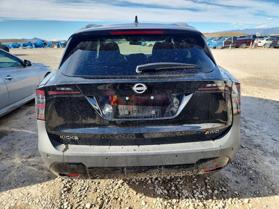 2026 Nissan Kicks sv