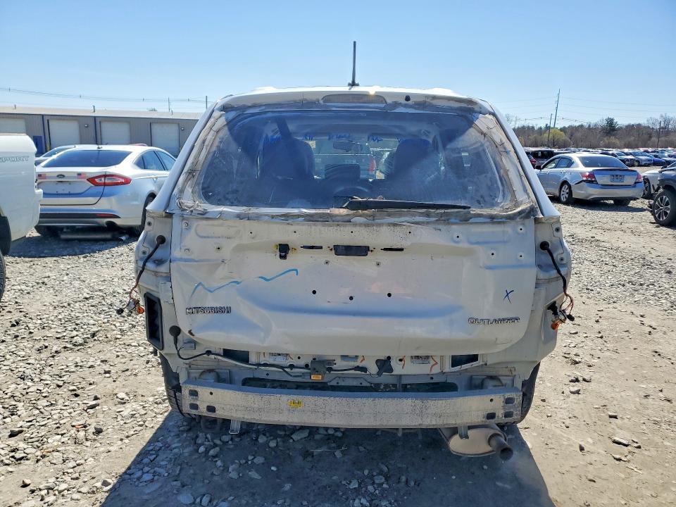 2014 Mitsubishi Outlander se