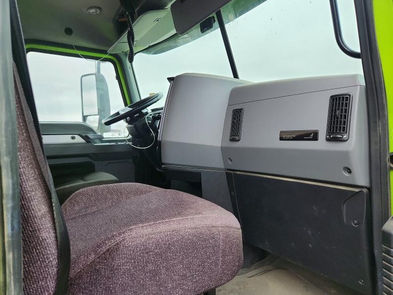2025 Mack Anthem Semi Truck