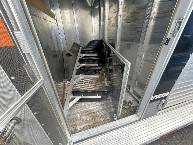 2015 Sooner Horse Trailer